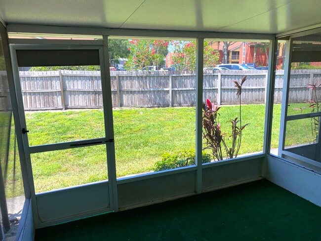 Building Photo - Cozy Studio with Screened Porch