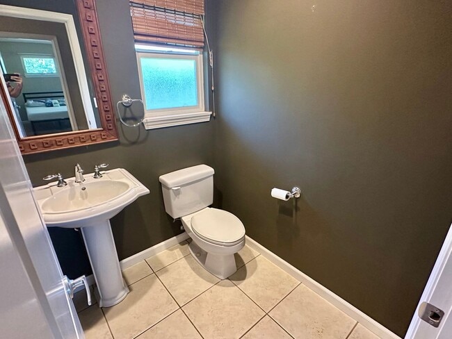 Building Photo - Spacious Home Close to Beaches, Shopping and More in South Maui!