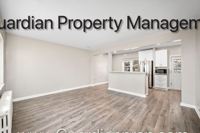 Building Photo - Bde Maka Ska Town Home, Just Renovated , G...