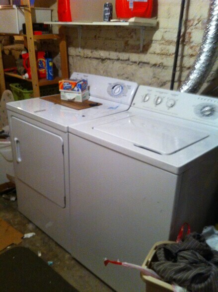 In Unit Full Size Washer and Dryer - 2333 N Janssen Ave