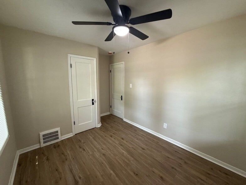 Building Photo - Fully Renovated 3-Bedroom Home – Move-In Ready for You!