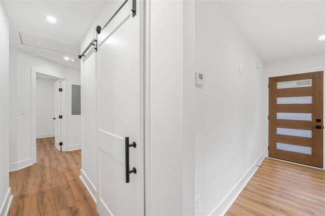 Building Photo - 2353 Clarissa Dr NW