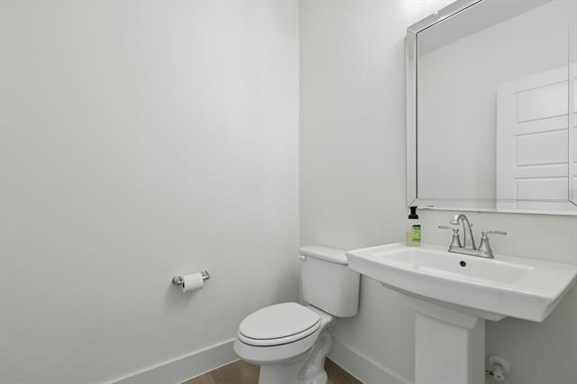 Building Photo - 1741 W Cantey St