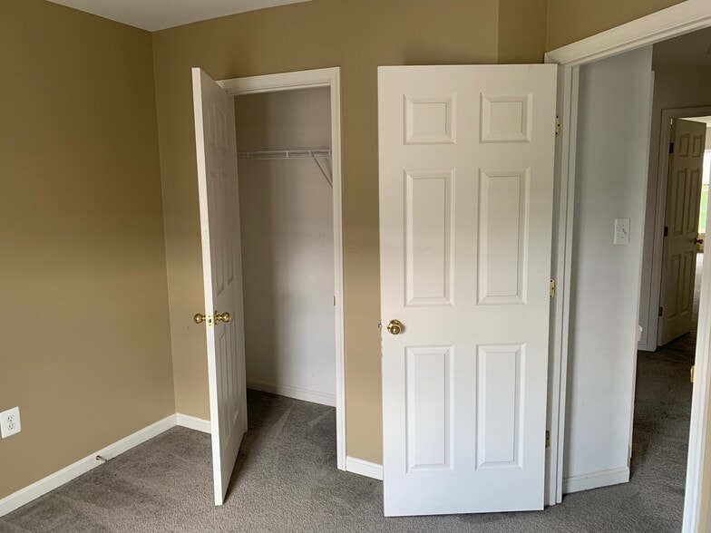 Building Photo - 2589 Carrington Way