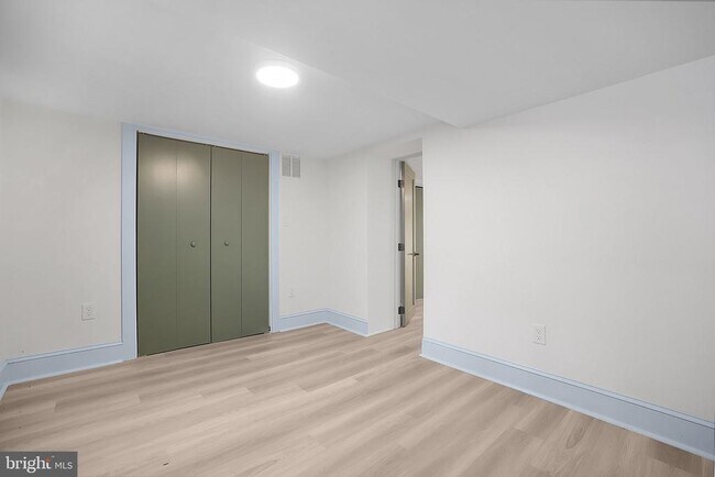 Building Photo - 837 Decatur St NW