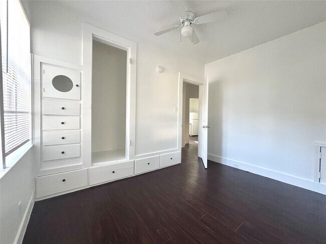 Building Photo - 3312 Oak Springs Dr