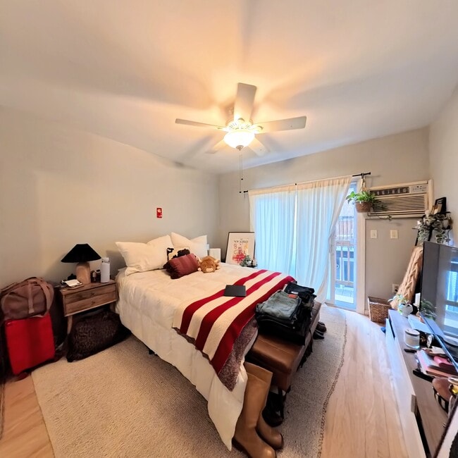 Building Photo - 285 Dorchester St