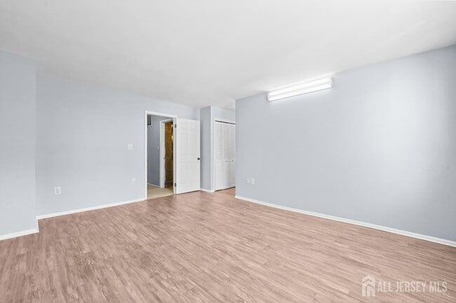 Building Photo - 19 Covington Ct