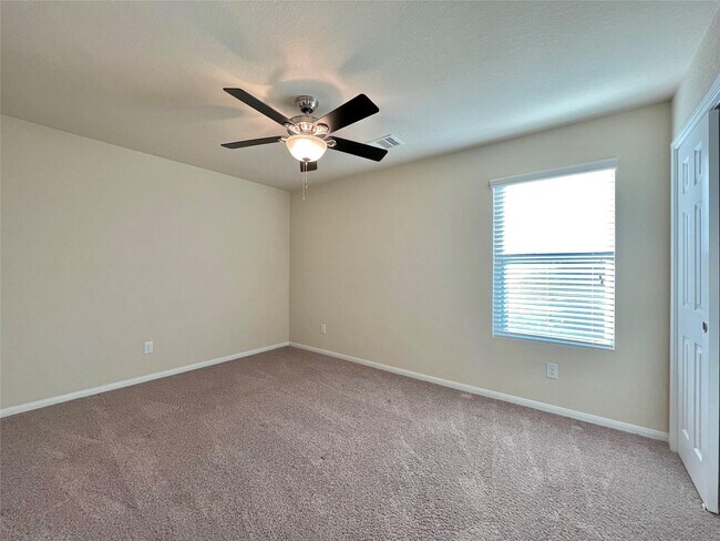 Building Photo - 14903 Vinegrove Falls Ct