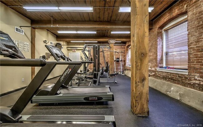 Building Photo - 145 Canal St