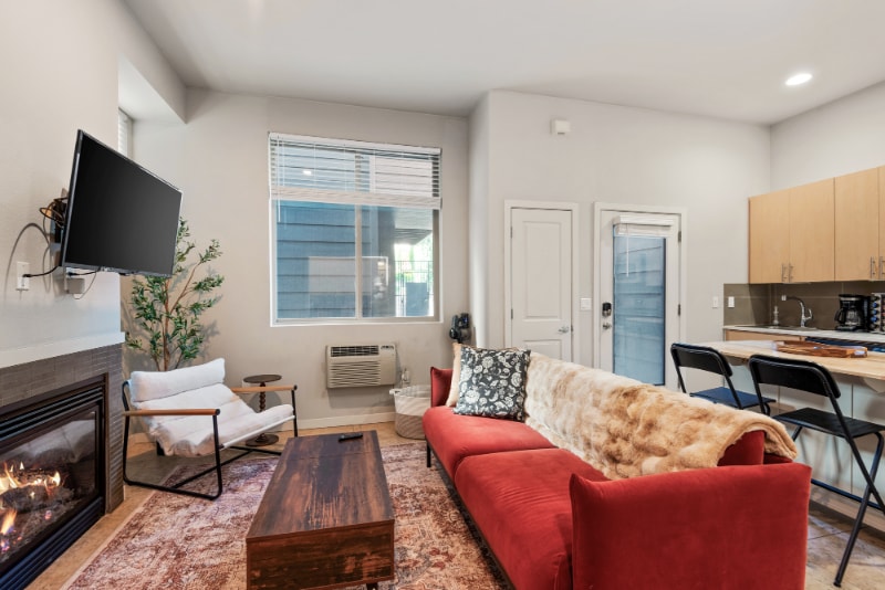 Building Photo - 1607 NW Davis St