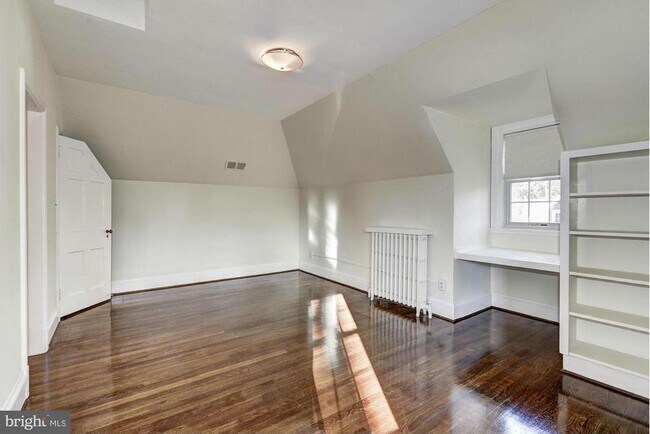 Building Photo - 4910 Hillbrook Ln NW