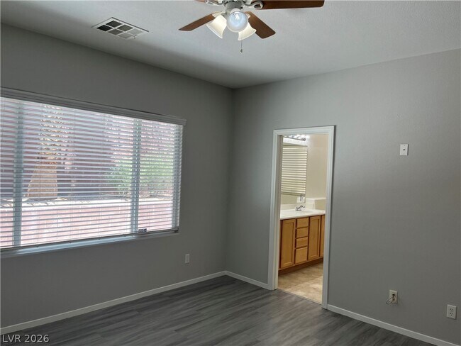 Building Photo - 10922 Moonbeam Glow Ln