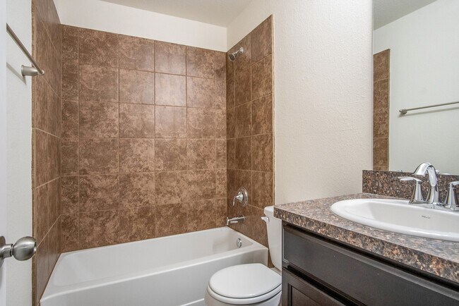 Building Photo - 13006 Lazy Ln