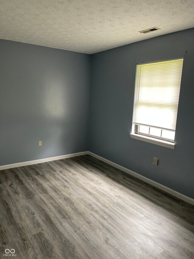 Building Photo - 6268 Glenshire Ln