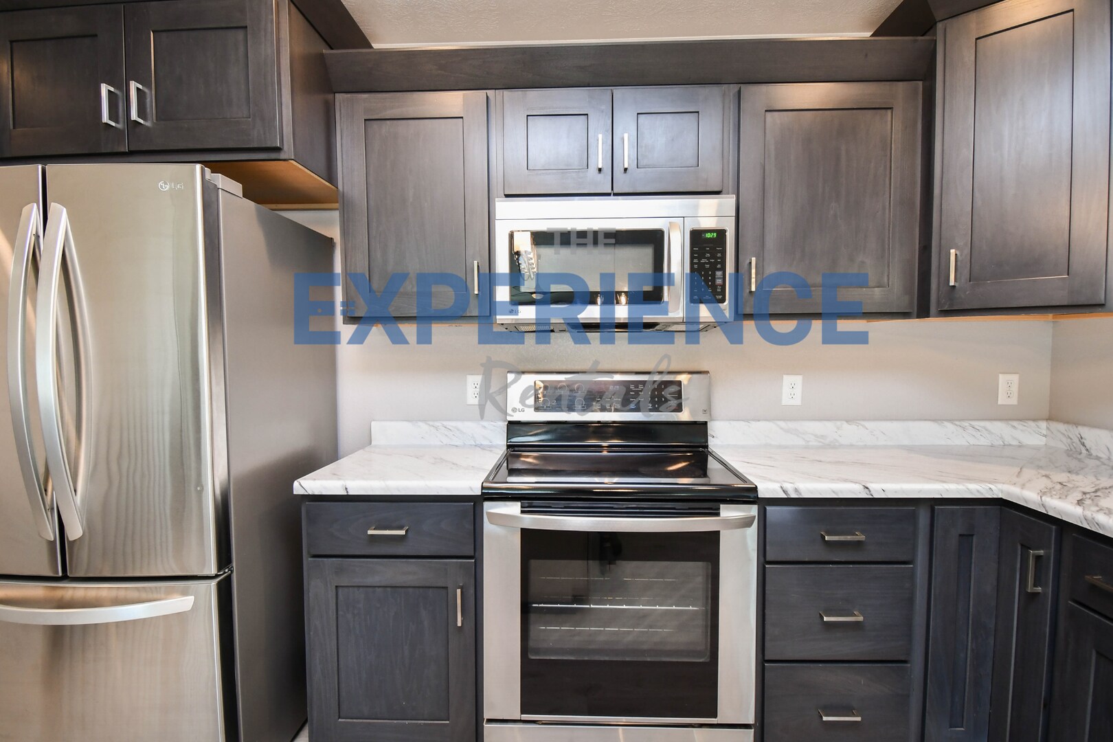 Building Photo - 3704 S Outfield Cir