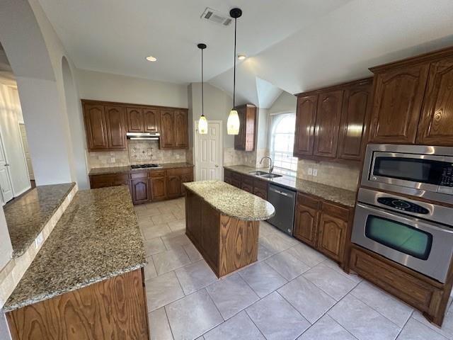 Building Photo - 1128 Coolidge St