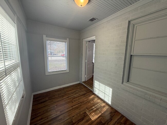 Building Photo - **AVAILABLE NOW** 2 or 3 Bedroom / 1 Bathroom Home for Rent in Columbus, GA***