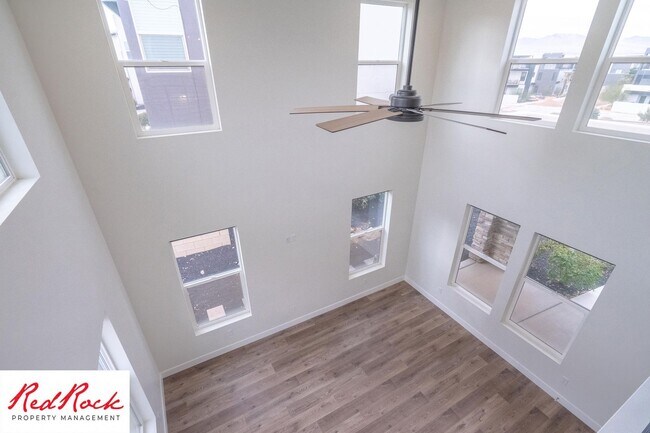 Building Photo - 5524 S Ochre Ln