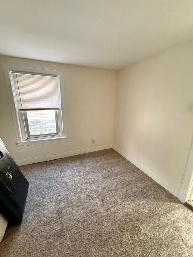 Building Photo - 2 Bedroom Townhouse in Downtown Bethlehem