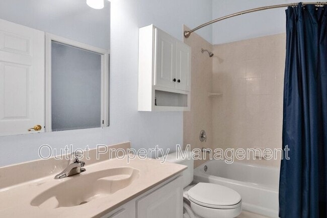 Building Photo - 10842 Woodchase Cir