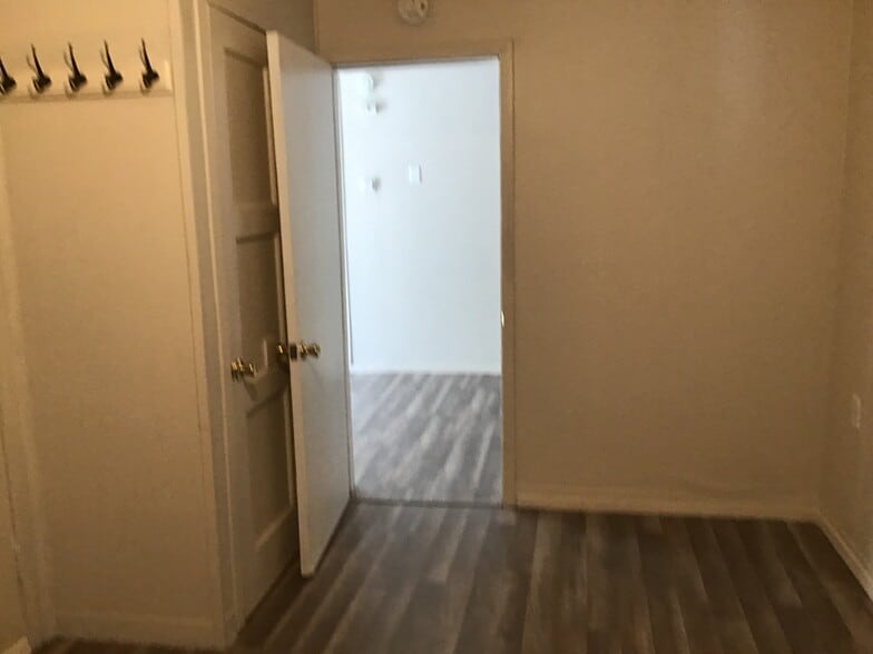 Building Photo - 432 W Haloid Ave
