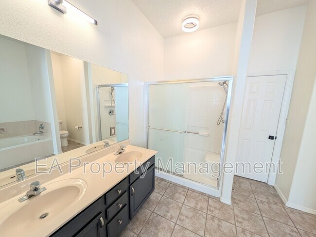 Building Photo - 363 Pinon Creek Rd SE