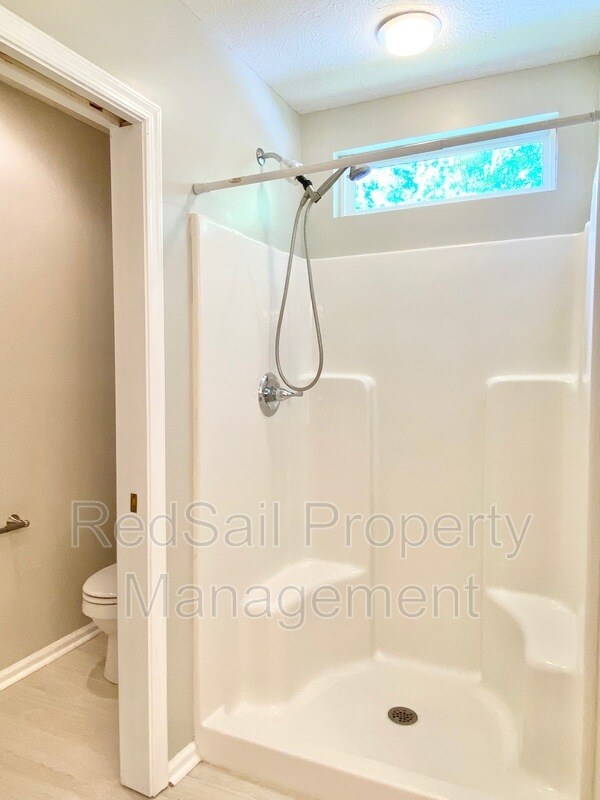 Building Photo - 110 Mulberry Ct