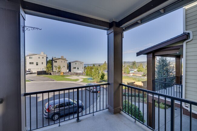 Building Photo - Stunning 4-Bedroom Home in Otani Gardens –...