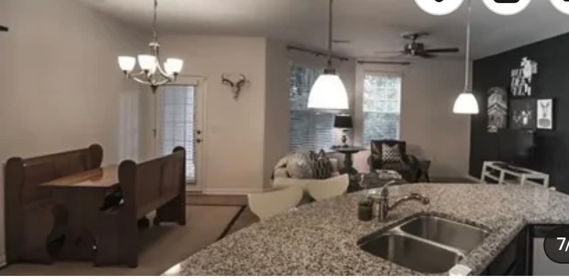 Building Photo - 756 Treviso Ln