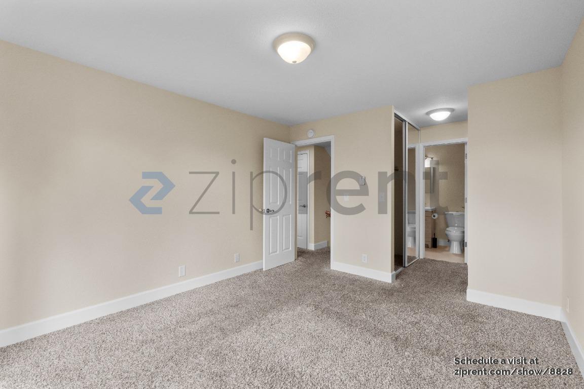 Building Photo - 454 Bolinger Common