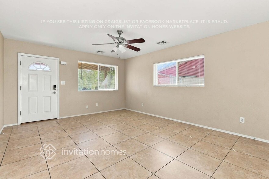 Building Photo - 9016 E Gary Ln