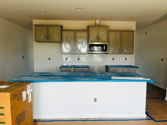 Building Photo - 1486 Hasse Ave