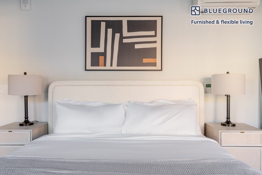 Building Photo - 2077 Haste St