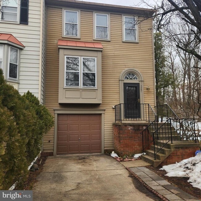 Building Photo - 7261 St Lucia Ct