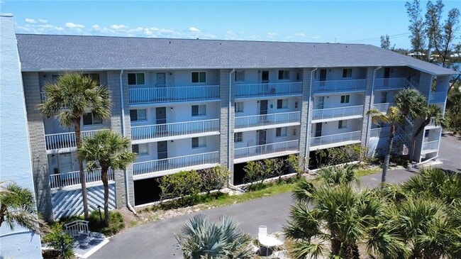 Building Photo - 1401 S McCall Rd