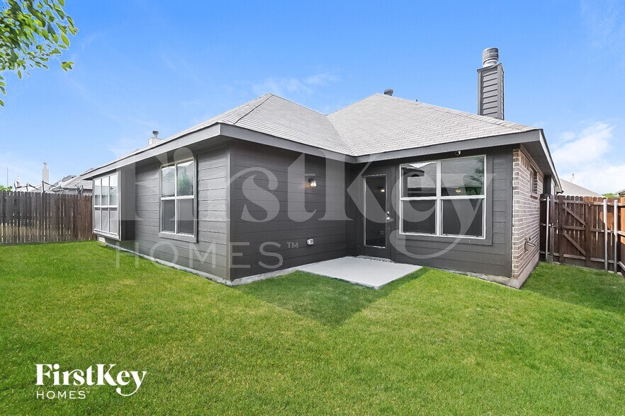 Building Photo - 6372 Battle Mountain Trl