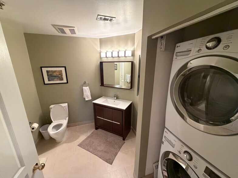 Master Bath - 5565 Seminary Rd