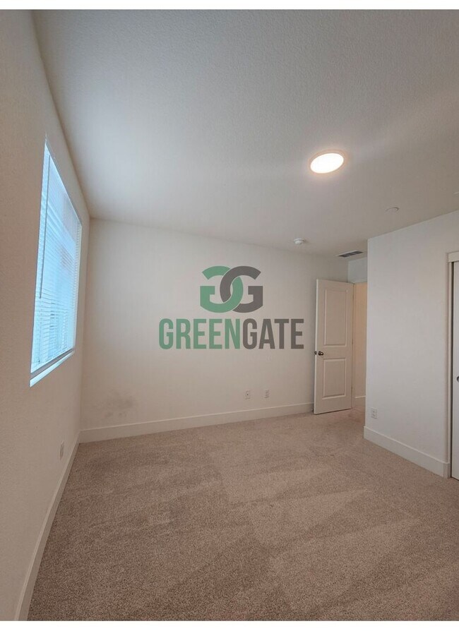 Building Photo - 3 Bedroom 2.5 Bath New Build in Lathrop! AVAILABLE NOW!!