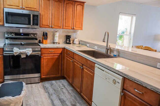 Building Photo - 2401 Gulf Blvd