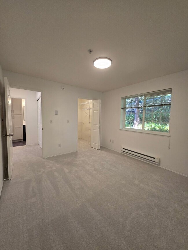 Building Photo - 8545 166th Ave NE