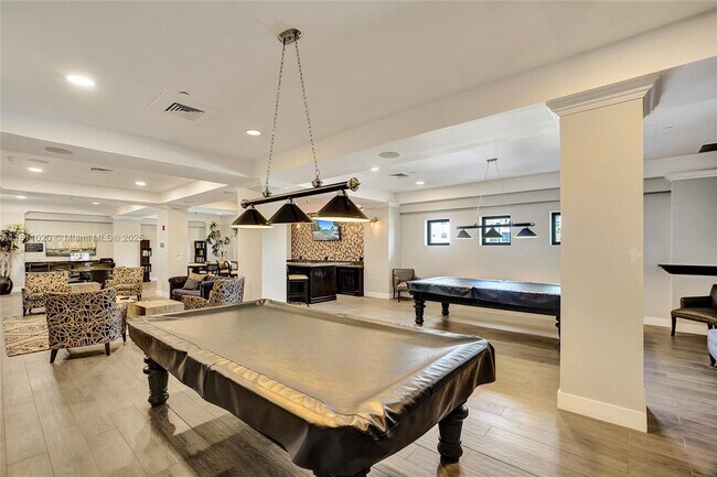 Building Photo - 2501 S Ocean Dr
