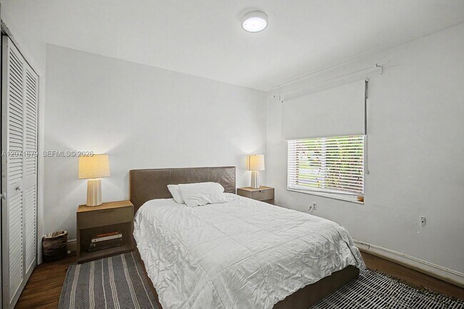 Building Photo - 7100 SW 119th St