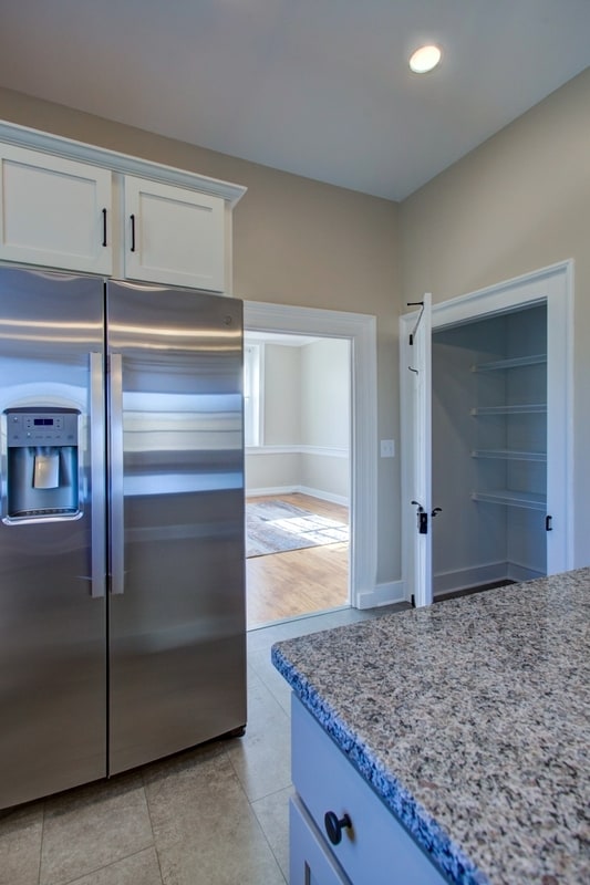 Building Photo - 796 Long Ln