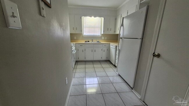 Building Photo - 2370 Shoal Creek Dr