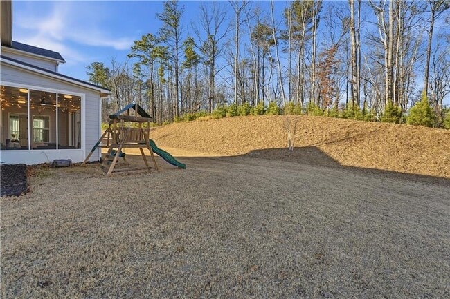 Building Photo - 415 Oakleigh Ave