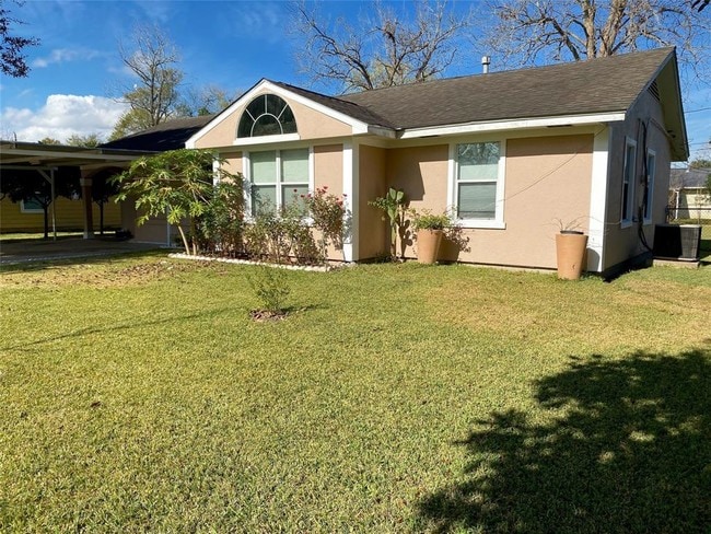 Primary Photo - 1301 Bayswater Dr
