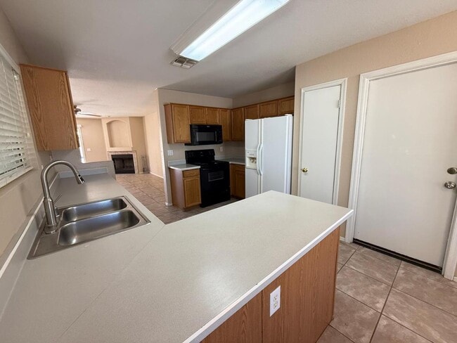 Building Photo - 3623 W Villa Linda Dr