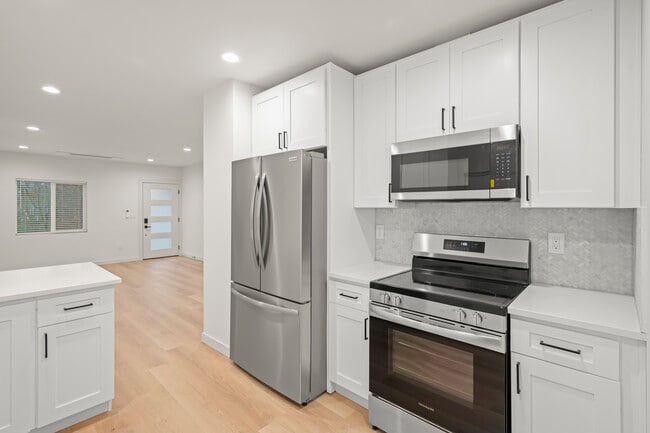 Building Photo - 110 NW 83rd St