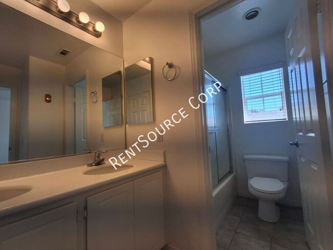 Building Photo - 24339 Alyssum Pl